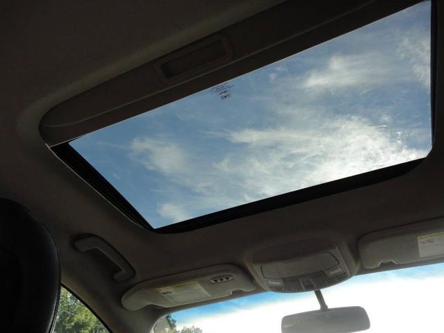 Photo of 2013 Ingot Silver Lincoln MKZ