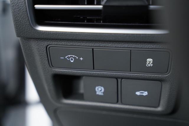 Photo of 2025 Serenity White Hyundai SONATA