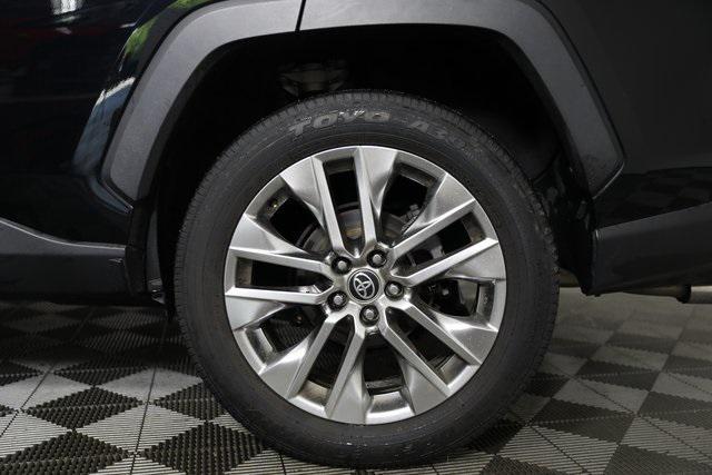 Photo of 2021 Midnight Black Metallic Toyota RAV4