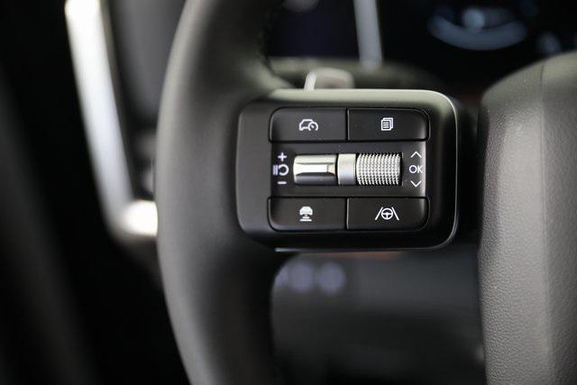 Photo of 2025 Phantom Black Hyundai SANTA FE