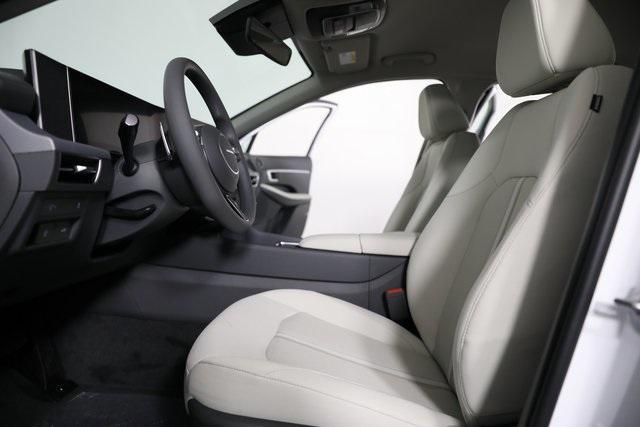 Photo of 2025 Serenity White Hyundai SONATA