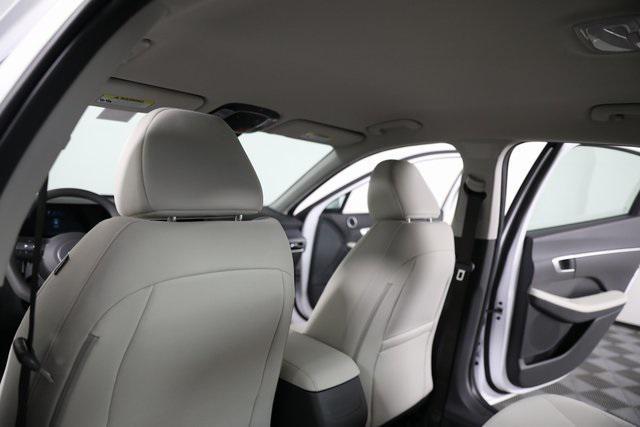 Photo of 2025 Serenity White Hyundai SONATA