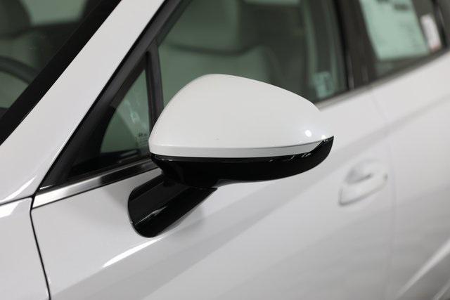Photo of 2025 Serenity White Hyundai SONATA