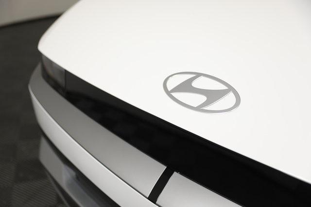 Photo of 2025 Atlas White Hyundai IONIQ 5