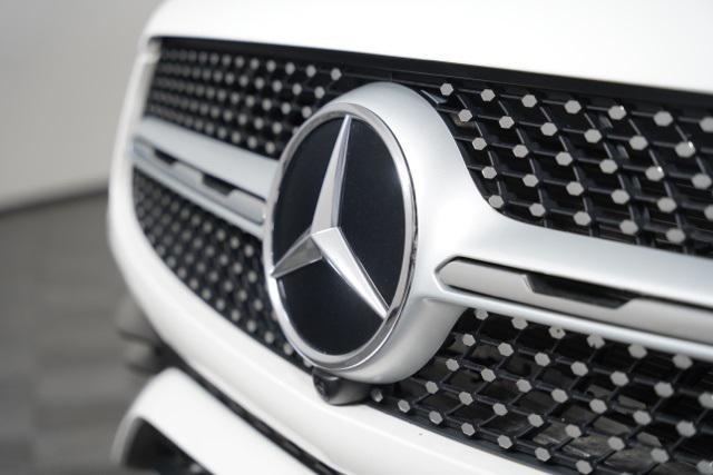 Photo of 2022 White Mercedes-Benz GLC 300