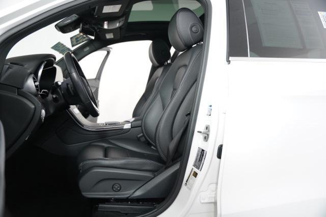 Photo of 2022 White Mercedes-Benz GLC 300