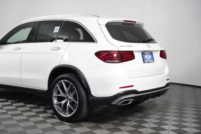 Photo of 2022 White Mercedes-Benz GLC 300
