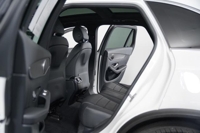 Photo of 2022 White Mercedes-Benz GLC 300