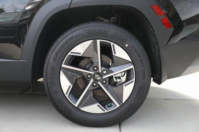 Photo of 2025 Phantom Black Hyundai TUCSON
