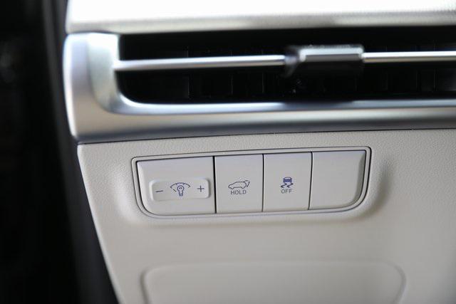 Photo of 2025 Phantom Black Hyundai TUCSON