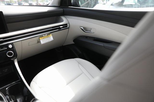 Photo of 2025 Phantom Black Hyundai TUCSON