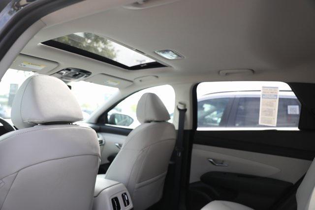 Photo of 2025 Phantom Black Hyundai TUCSON