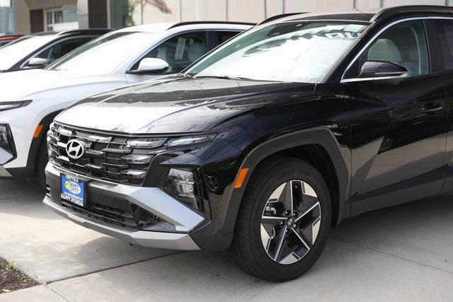 Photo of 2025 Phantom Black Hyundai TUCSON