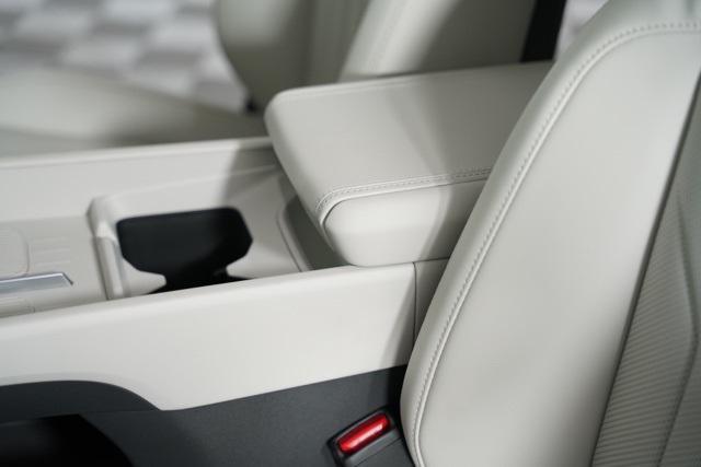 Photo of 2025 Phantom Black Hyundai SANTA FE
