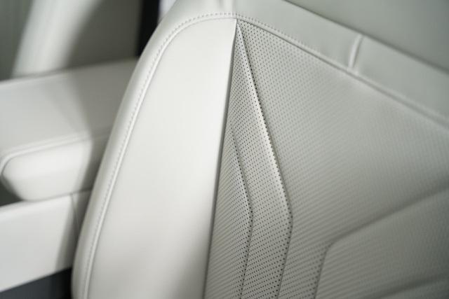 Photo of 2025 Phantom Black Hyundai SANTA FE