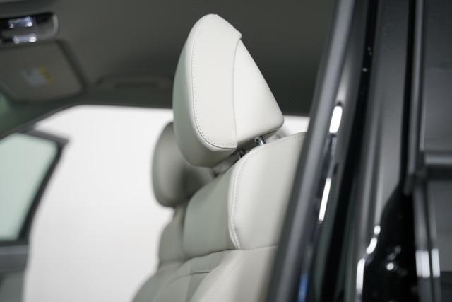 Photo of 2025 Phantom Black Hyundai SANTA FE