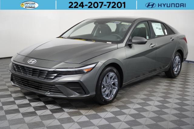 Photo of 2025 Amazon Gray Hyundai ELANTRA HEV