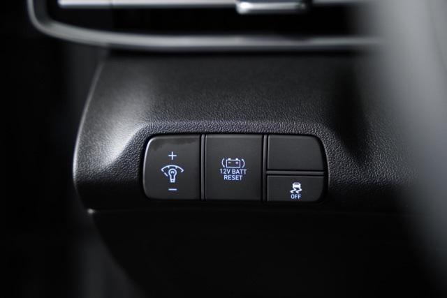 Photo of 2025 Amazon Gray Hyundai ELANTRA HEV