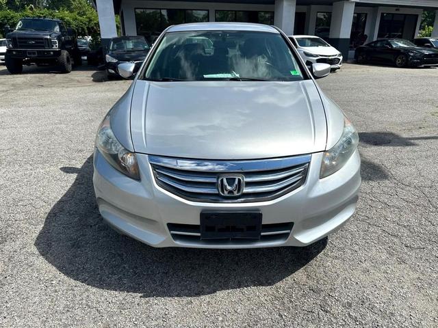 Photo of 2011 Alabaster Silver Metallic Honda Accord