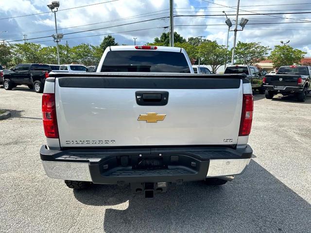 Photo of 2013 Silver Ice Metallic Chevrolet Silverado 2500
