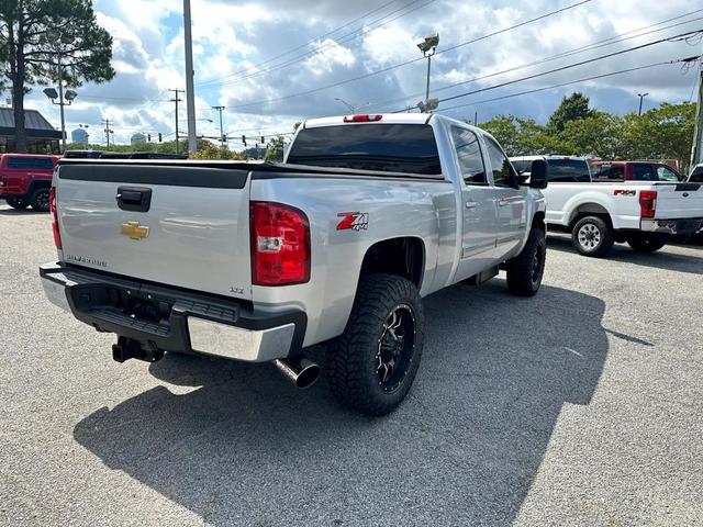 Photo of 2013 Silver Ice Metallic Chevrolet Silverado 2500