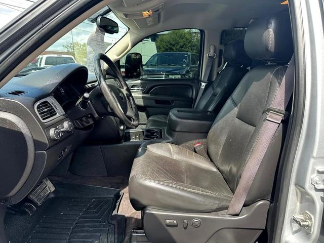 Photo of 2013 Silver Ice Metallic Chevrolet Silverado 2500