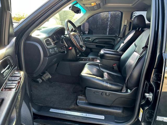 Photo of 2013 Onyx Black GMC Sierra 2500
