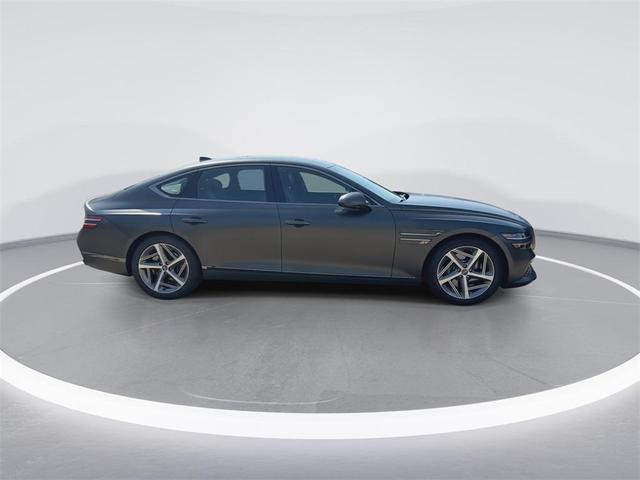 Photo of 2023 Makalu Gray Genesis G80