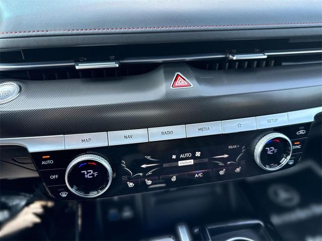 Photo of 2023 Makalu Gray Genesis G80