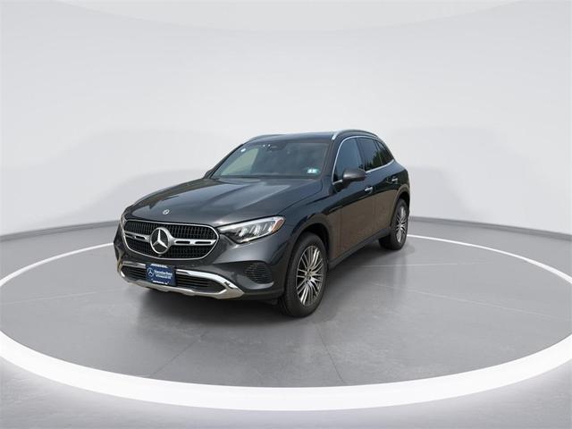 Photo of 2024 Graphite Gray Metallic Mercedes-Benz GLC 300