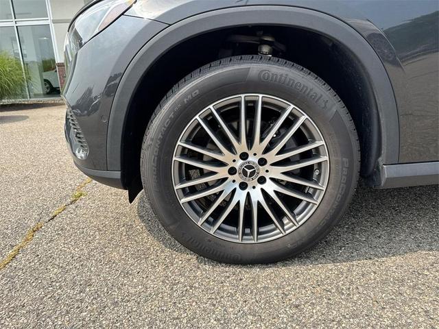 Photo of 2024 Graphite Gray Metallic Mercedes-Benz GLC 300