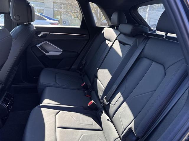 Photo of 2022 Mythos Black Metallic Audi Q3