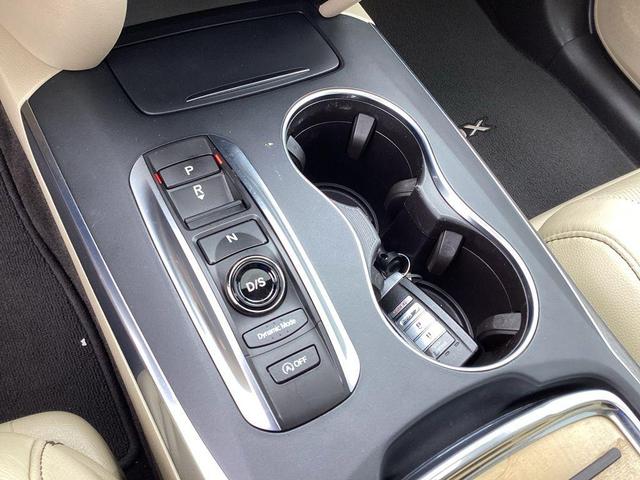 Photo of 2020 Platinum White Pearl Acura MDX