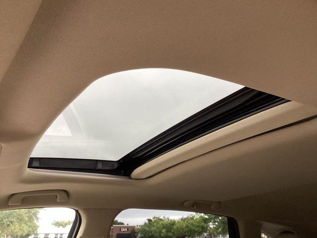 Photo of 2020 Platinum White Pearl Acura MDX