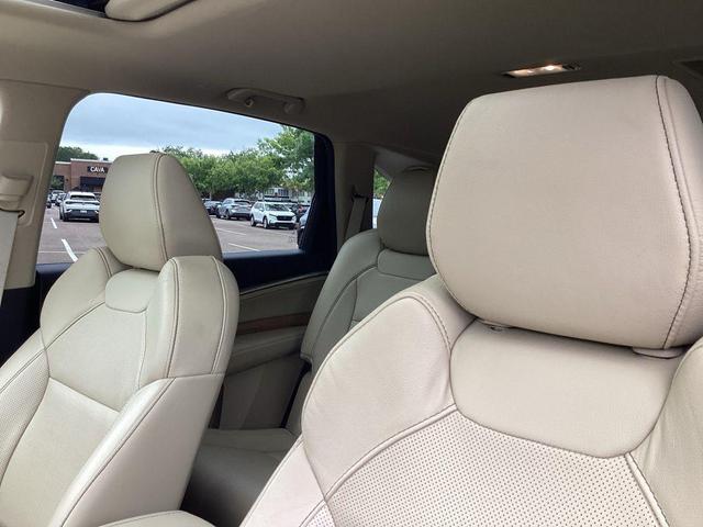 Photo of 2020 Platinum White Pearl Acura MDX