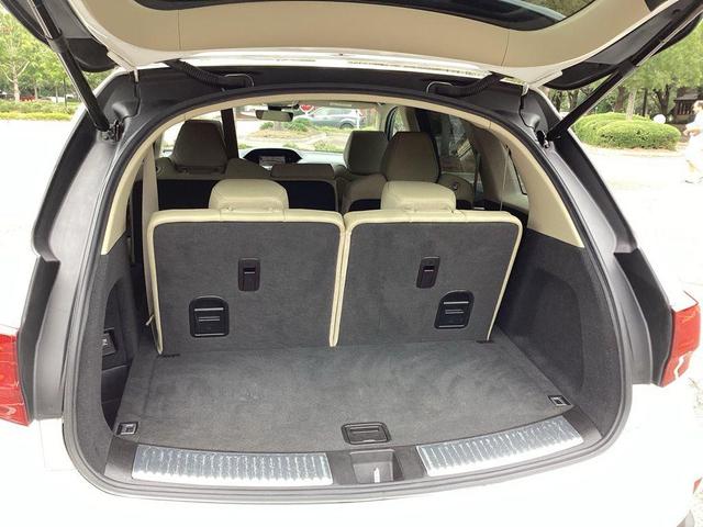 Photo of 2020 Platinum White Pearl Acura MDX