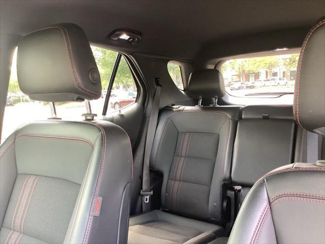 Photo of 2024 Summit White Chevrolet Equinox