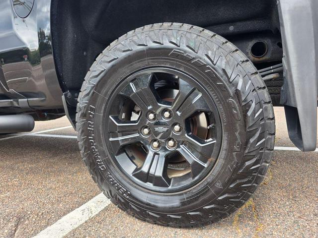 Photo of 2018 Black Chevrolet Silverado 1500