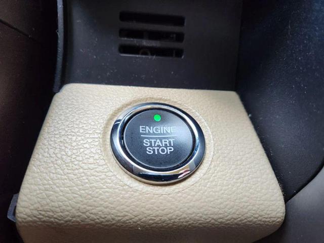 Photo of 2018 White Ford F-150