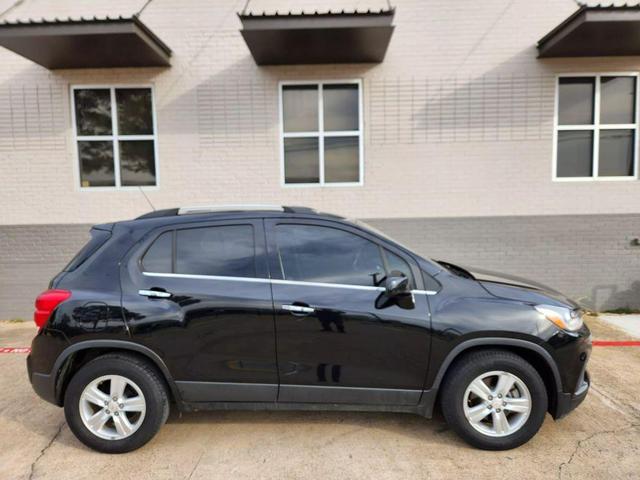 Photo of 2019 Black Chevrolet Trax