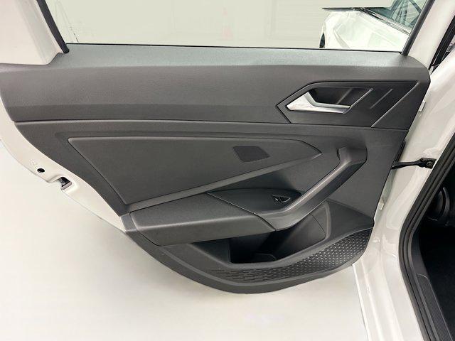 Photo of 2024 Pure White Volkswagen Jetta