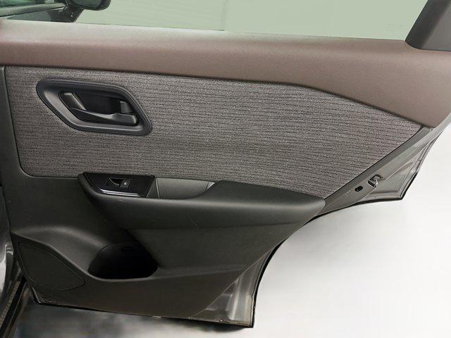 Photo of 2023 Gun Metallic Nissan Rogue