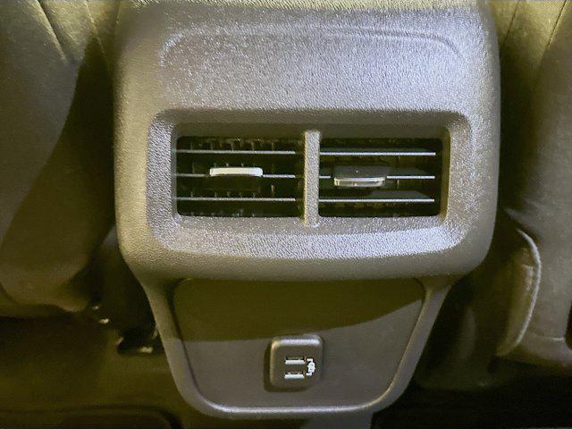 Photo of 2024 Summit White GMC Terrain