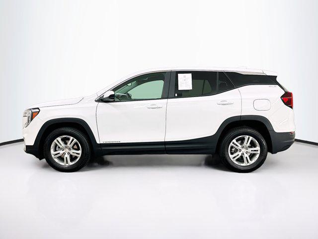 Photo of 2024 Summit White GMC Terrain