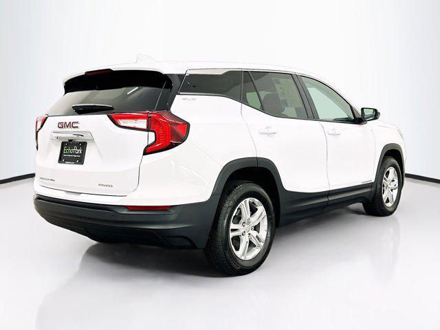 Photo of 2024 Summit White GMC Terrain