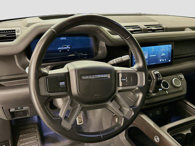 Photo of 2021 Santorini Black Metallic Land Rover Defender