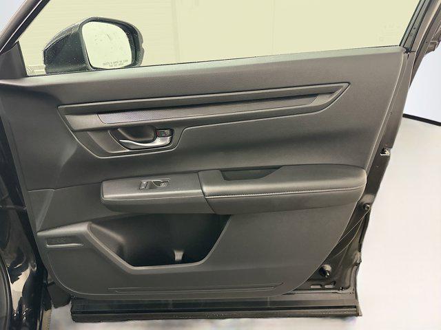 Photo of 2025 Crystal Black Pearl Honda CR-V