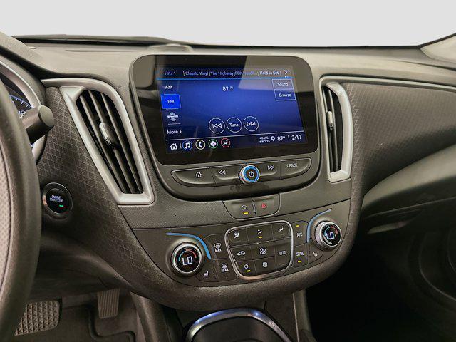 Photo of 2023 Summit White Chevrolet Malibu