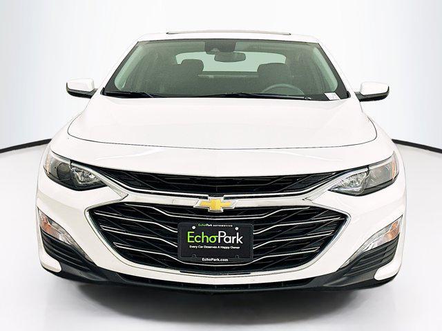 Photo of 2023 Summit White Chevrolet Malibu