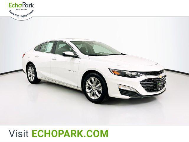 Photo of 2023 Summit White Chevrolet Malibu